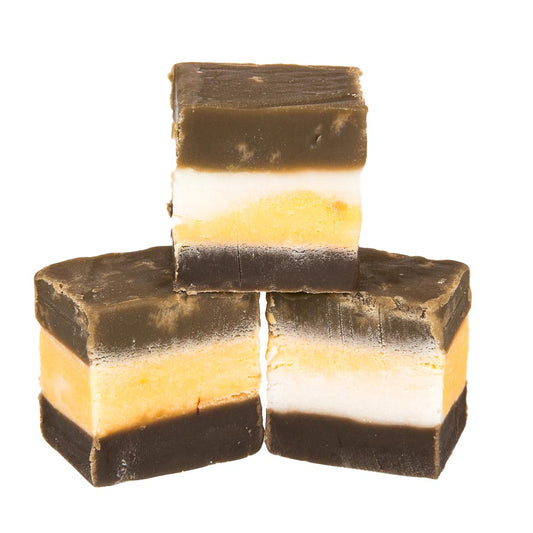 The Fudge Factory Creme Egg Fudge 2kg Tub - 1 x 2kg Tub