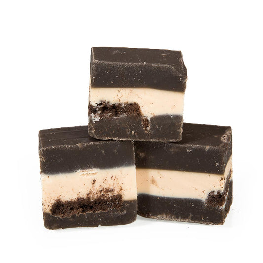 The Fudge Factory Cookies & Cream Oreo Fudge 2kg - 1 x 2kg Tub